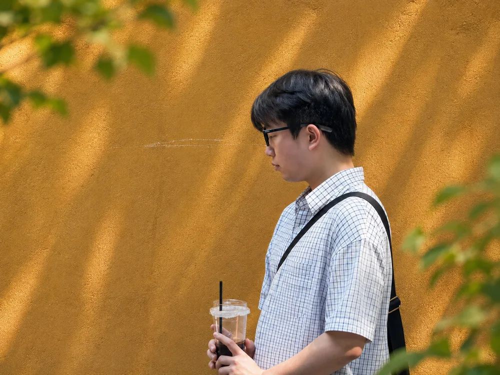 1996위안! 2026년 AI 글래스 신작 등장: 34g 듀얼 디스플레이, 최대 48시간 배터리